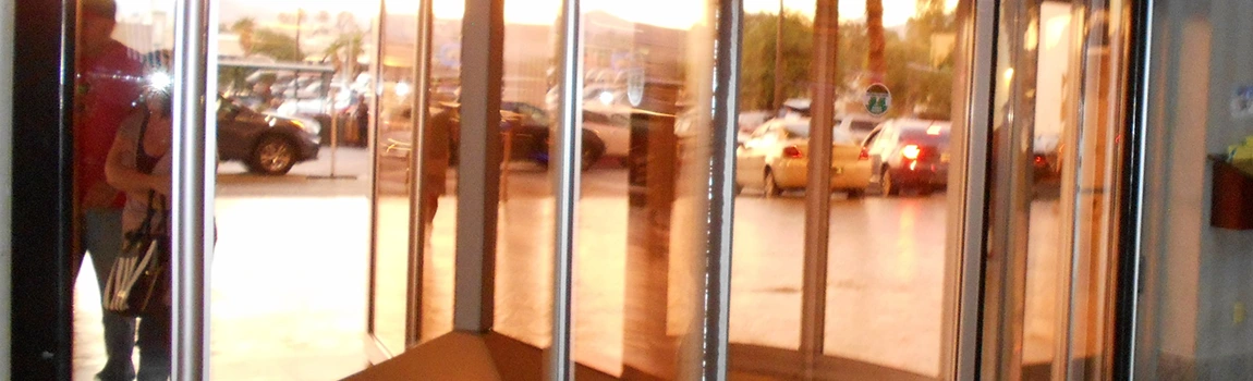 Storefront Glass Repair Cost in Alafaya, FL